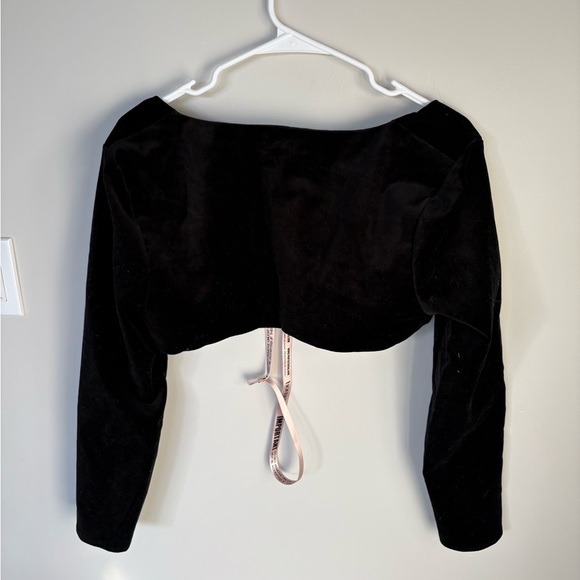 House of CB Harmony Black Stretch Velvet Cropped Bolero Shall Jacket Size Large - Picture 3 of 9